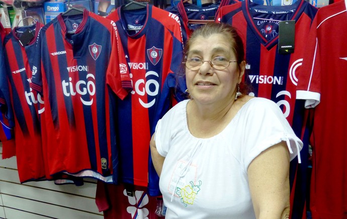 Dona Rosalba, funcionária da loja do Cerro. (Foto: Daniel Mundim) Dona Rosalba, funcionária da loja do Cerro. (Foto: Daniel Mundim)
