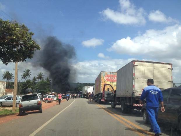 Congestionamento é intenso na BR-406, segundo a PRF/RN (Foto: Michelle Rincon/Inter TV Cabugi)