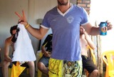 Torcedor aparece para engrossar a torcida pelo Tigre com camisa relíquia Torcedor aparece para engrossar a torcida pelo Tigre com camisa relíquia