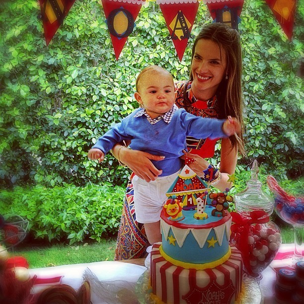 Alessandra Ambrósio comemora o aniversário do filho Noah (Foto: Instagram/ Reprodução)