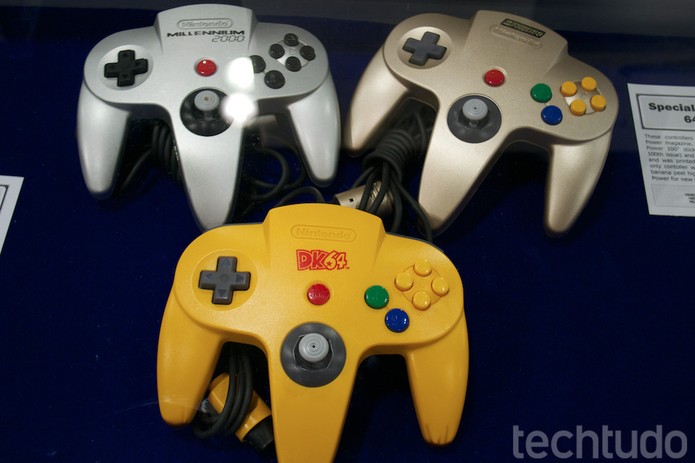 Controles do N64 também estavam na exposição da E3 2014 (Foto: Monique Mansur/ TechTudo) Controles do N64 também estavam na exposição da E3 2014 (Foto: Monique Mansur/ TechTudo)