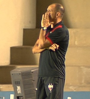 Wagner Lopes, técnico do Atlético-GO (Foto: Reprodução/TV Anhanguera)