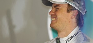 Rosberg faz 1ª pole, Hamilton é punido e Massa fica em 12º (AFP)