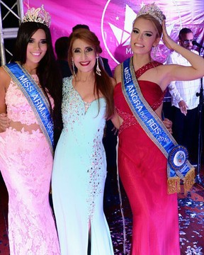 Yasmin Miranda, a coordenadora do concurso Suzana Cardoso e a Miss Angra dos Reis, Françoise Soares (Foto: Divulgação)