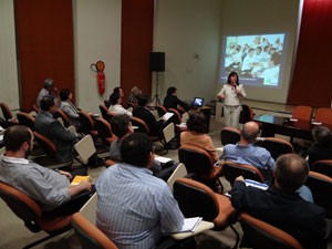 Fórum no Recife discute possibilidades de intercâmbio de universitários para os Estados Unidos (Foto: Luna Markman/G1)