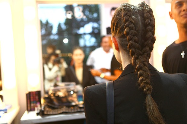 Beleza - Backstage da grife Tufi Duek na SPFW (Foto: Iwi Onodera / EGO) Beleza - Backstage da grife Tufi Duek na SPFW (Foto: Iwi Onodera / EGO)