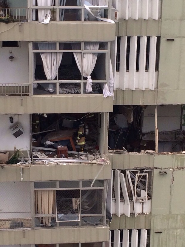 Mouhamed Harfouch mostra fotos de seu apartamento após explosão em prédio vizinho (Foto: Arquivo Pessoal)