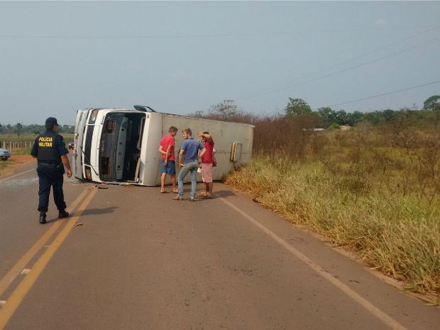 Acidente aconteceu enquanto elenco seguia para amistoso (Foto: Wesley Vagner/ Arquivo Pessoal)