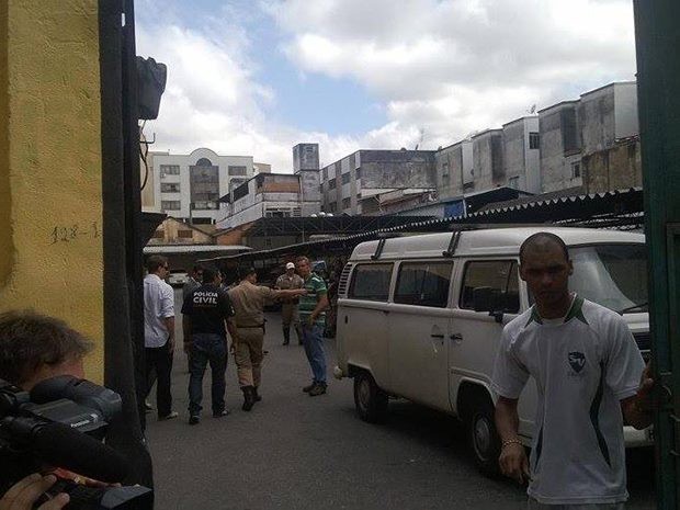 Presidente da CDL é morto dentro de estacionamento em Juiz de Fora (Foto: Roberta Oliveira/G1) Presidente da CDL é morto dentro de estacionamento em Juiz de Fora (Foto: Roberta Oliveira/G1)