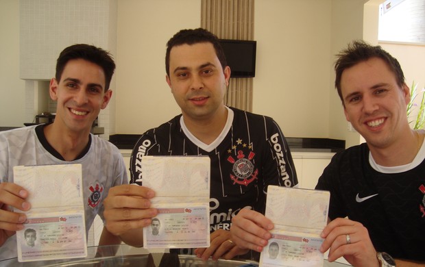 Corintianos de Rio Preto prontos para viajar ao Japão para o Mundial (Foto: Marcos Lavezo/Globoesporte.com)