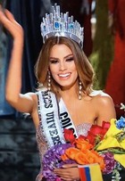 Ariadna Gutierrez posta na web: 'Para sempre sua Miss Universo, Colômbia'