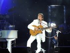 Roberto Carlos faz show na Arena  Castelão em 5 de abril