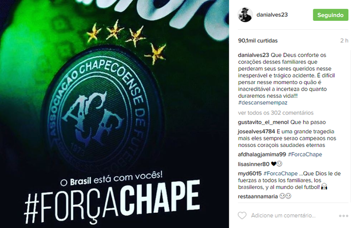 Daniel Alves print Chapecoense (Foto: Reprodução / Instagram)