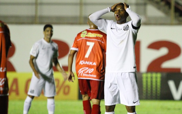 Robinho Santos x Mogi (Foto: Ricardo Saibun / Ag. Estado)