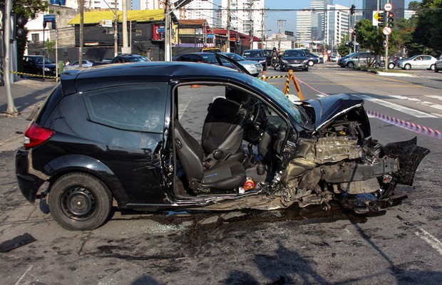 Acidente de carro (Foto: Foto: Agência O Globo)
