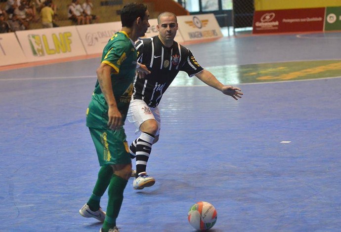 Taça Brasil: Valdin marca, Assoeva supera o Corinthians e lidera chave