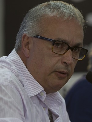 Corinthians reúne provas de que não deve a Pato e diz não temer rescisão