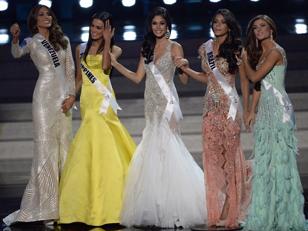 As cinco finalistas do Miss Universo 2013 (Foto: Alexander Nemenov/AFP)