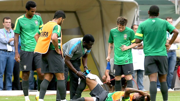 Luiz Gustavo treino Seleção Brasil Belo Horizonte (Foto: Jefferson Bernardes / VipComm)