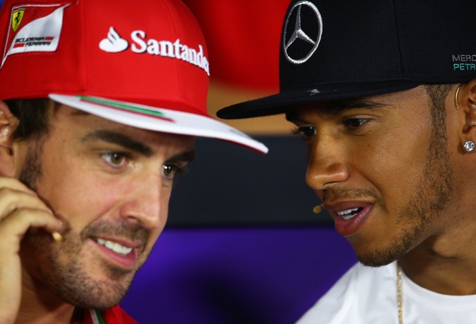 Ex-companheiro, Fernando Alonso diz que Lewis Hamilton conseguirá superar crise com Nico Rosberg (Foto: Getty Images)
