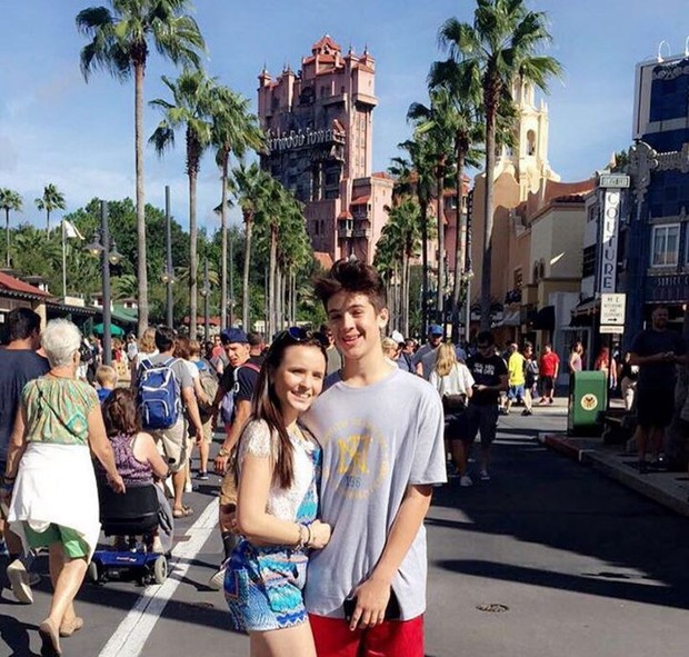 Larissa Manoela e João Guilherme curtindo os parques de Orlando (Foto: Reprodução/Instagram)