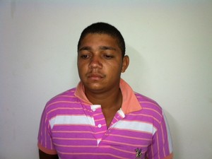 André Roberto da Silva, 22 anos, estava na casa de parentes no bairro de Nazaré, em Natal (Foto: Anderson Barbosa)