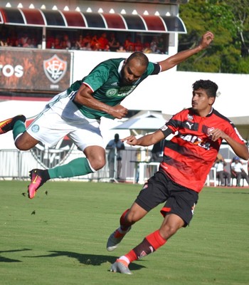 Vitória x Palmeiras Alecsandro (Foto: Romildo de Jesus/Futura Press)
