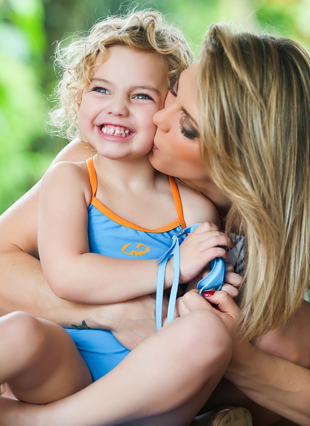 Sheila Mello e a filha, Brenda (Foto: Rachel Guedes)