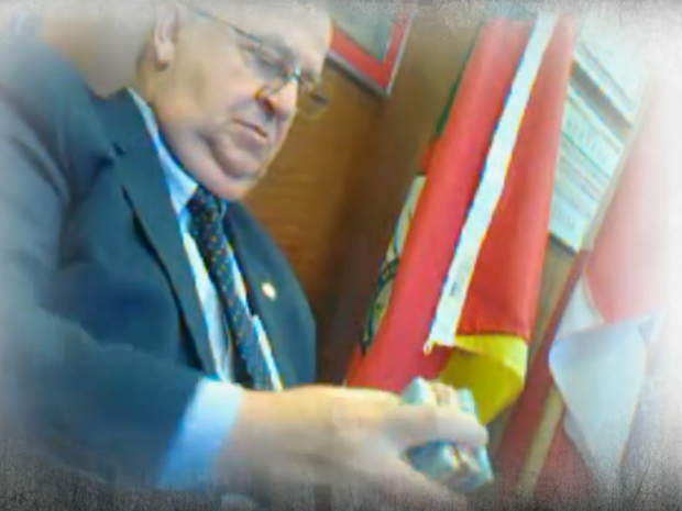 Assembleia Dr. Basegio fraude reportagem Giovani Grizotti (Foto: Reprodução/RBS TV)