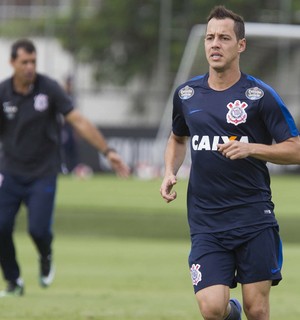 Corinthians vai reiniciar conversas para renovar contrato com Rodriguinho