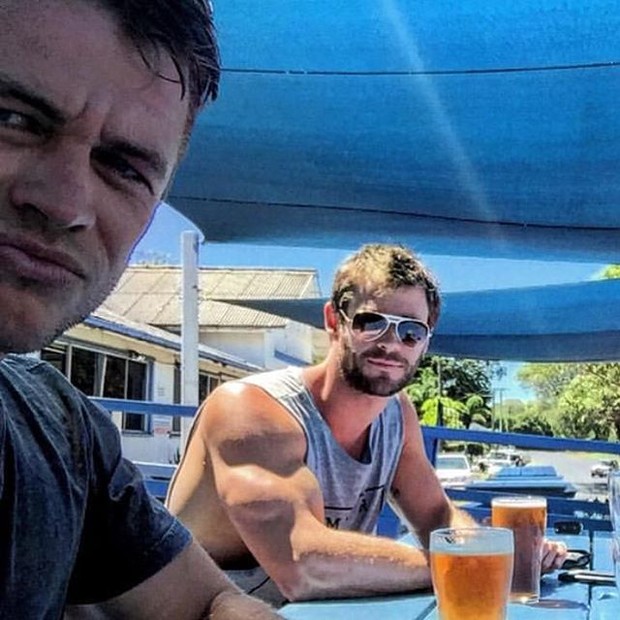 Os irmãos Luke Hemsworth e Chris Hemsworth (Foto: Instagram/ Reprodução)