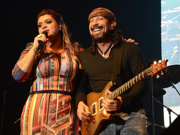 Preta Gil canta com Bell Marques, do Chiclete com Banana, no Rio (Foto: Ari Kaye/ Divulgação)