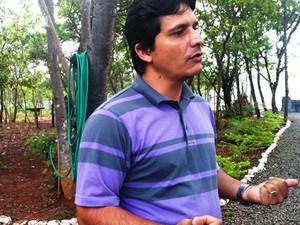 Depositar a amiga por causa de que ela para fumar