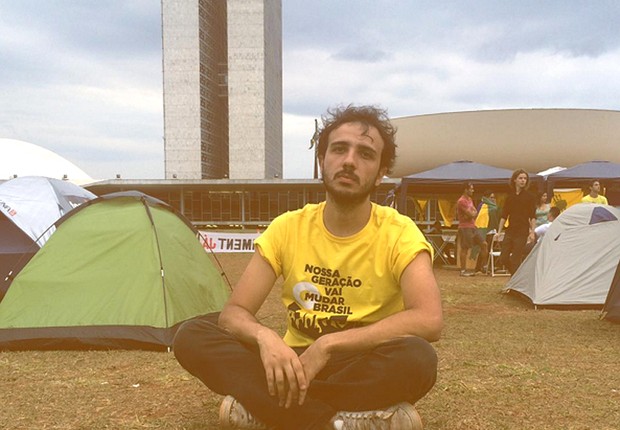 Renan Santos, da direção do grupo Movimento Brasil Livre (MBL) (Foto: Reprodução/Instagram)