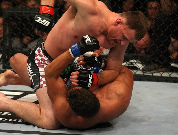 UFC 146 Stipe Miocic Shane Del Rosario (Foto: Agência Getty Images)