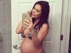 Bella Falconi posa grávida e brinca: 'Sair da cama só com guindaste'