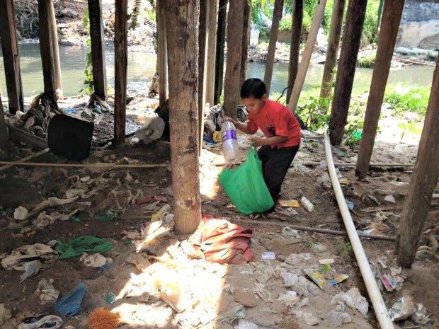 Lixo de casas e igarapés foi recolhido por moradores (Foto: Divulgação/ Mais Amor, Por Favor)