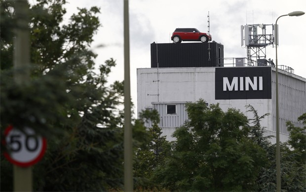 Fábrica da Mini em Oxford, no Reino Unido (Foto: Eddie Keogh /REUTERS)