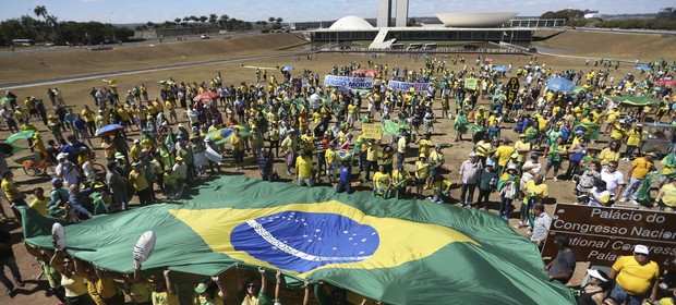 Mais cedo, aconteceu um protesto em Brasília (Foto: José Cruz/ Agência Brasil)