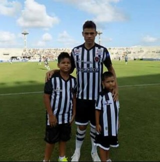Gedeil e filhos, Botafogo-PB (Foto: Reproduçãol/ Facebook)