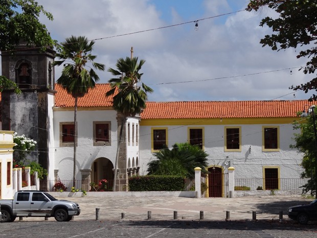 Convento da Conceição, em Olinda, fica no Alto da Sé, bem próximo a folia. Os fundos dão para a Rua do Amparo, uma das mais movimentadas. (Foto: Katherine Coutinho / G1)