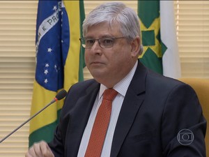 Senadores investigados na Lava Jato vão sabatinar Janot nesta quarta Senadores investigados na Lava Jato vão sabatinar Janot nesta quarta