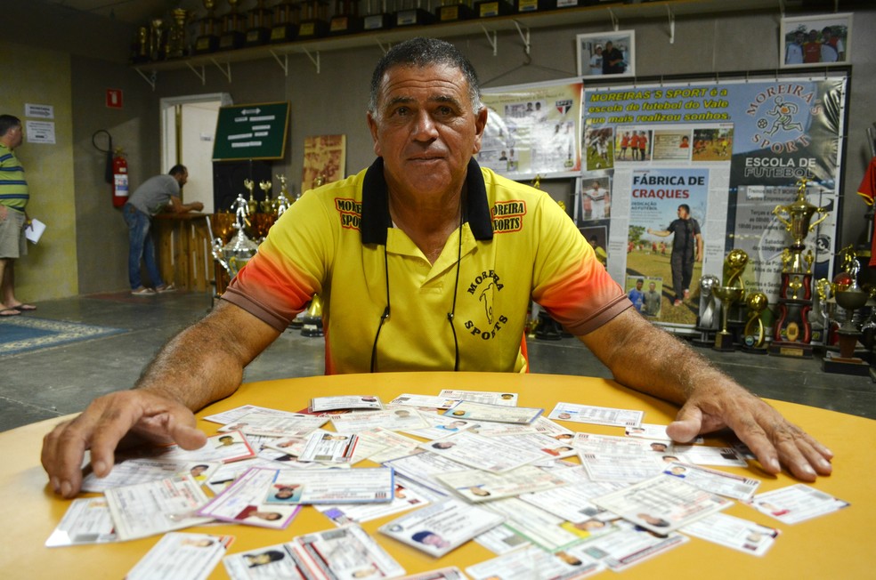 Moreira foi o primeiro técnico de Casemiro; responsável por colocar o volante no São Paulo (Foto: Danilo Sardinha/GloboEsporte.com)