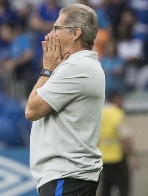 Diretor do Corinthians diz que técnico está definido: