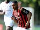 Robinho renova seu  contrato com o Milan  até junho de 2016 (EFE)