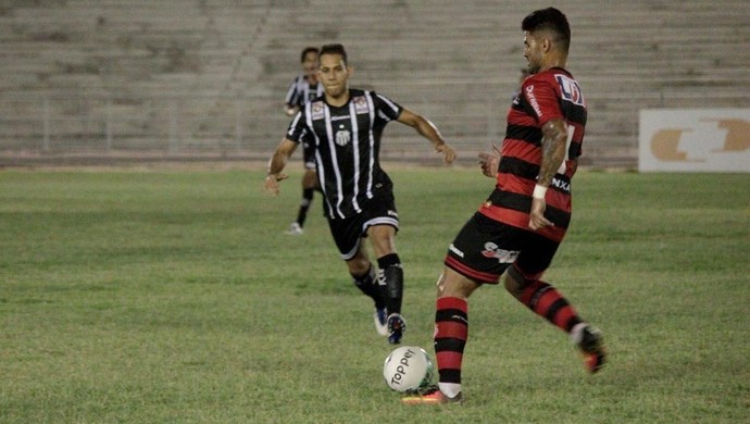 Campinense x Central, no Amigão (Foto: Renan Vasconcelos / Central Sport Club) Campinense x Central, no Amigão (Foto: Renan Vasconcelos / Central Sport Club)