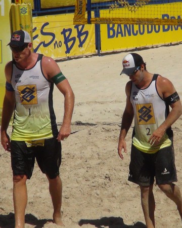 Bruno Schmidt e Alison volei de praia al  (Foto: Viviane Leão/GloboEsporte.com)