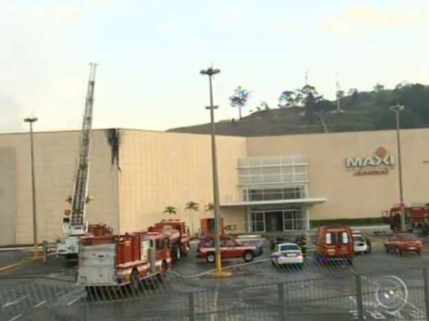 G1 Inc u00eandio atinge parte de shopping center em Jundiaí Argila Artesanato Onde Comprar ~ G1 Inc u00eandio atinge parte de shopping center em Jundiaí