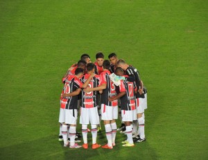 JEC iguala Palmeiras e Atlético-PR em número de derrotas no início da Série A