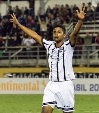 Emprestado pelo Timão, Rodrigo Sam lamenta futuro indefinido em 2017